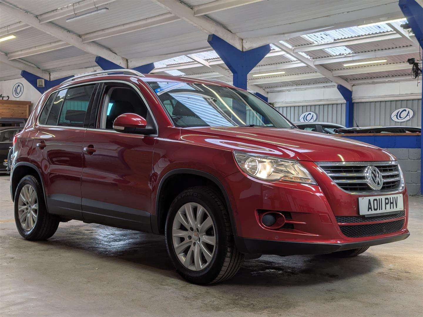 <p>2011 VOLKSWAGEN TIGUAN MATCH TDI 4MOT S-A</p>