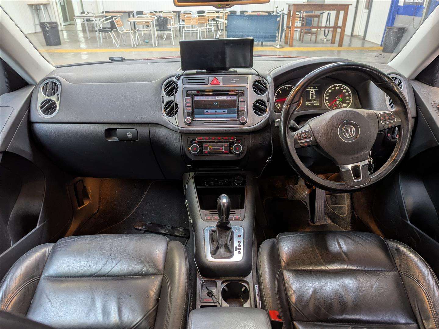 <p>2011 VOLKSWAGEN TIGUAN MATCH TDI 4MOT S-A</p>