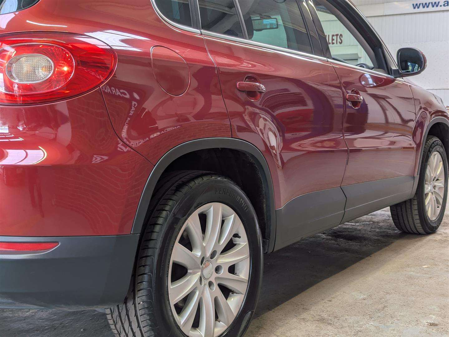 <p>2011 VOLKSWAGEN TIGUAN MATCH TDI 4MOT S-A</p>