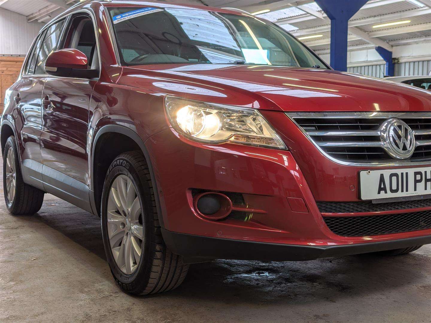 <p>2011 VOLKSWAGEN TIGUAN MATCH TDI 4MOT S-A</p>
