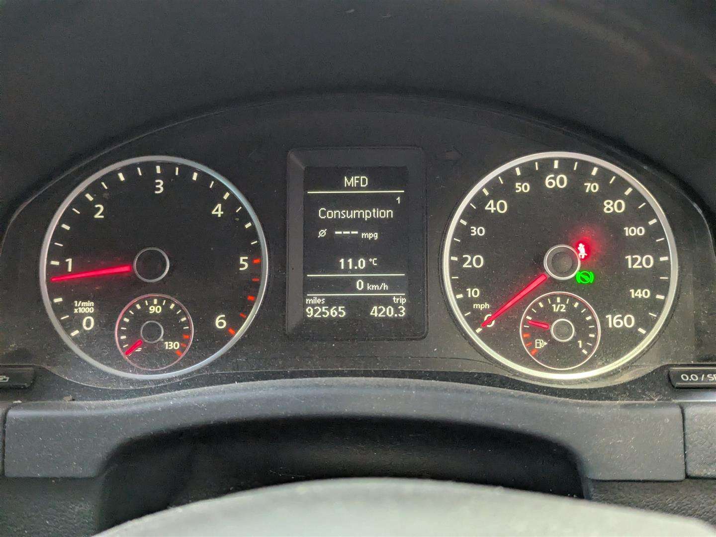 <p>2011 VOLKSWAGEN TIGUAN MATCH TDI 4MOT S-A</p>