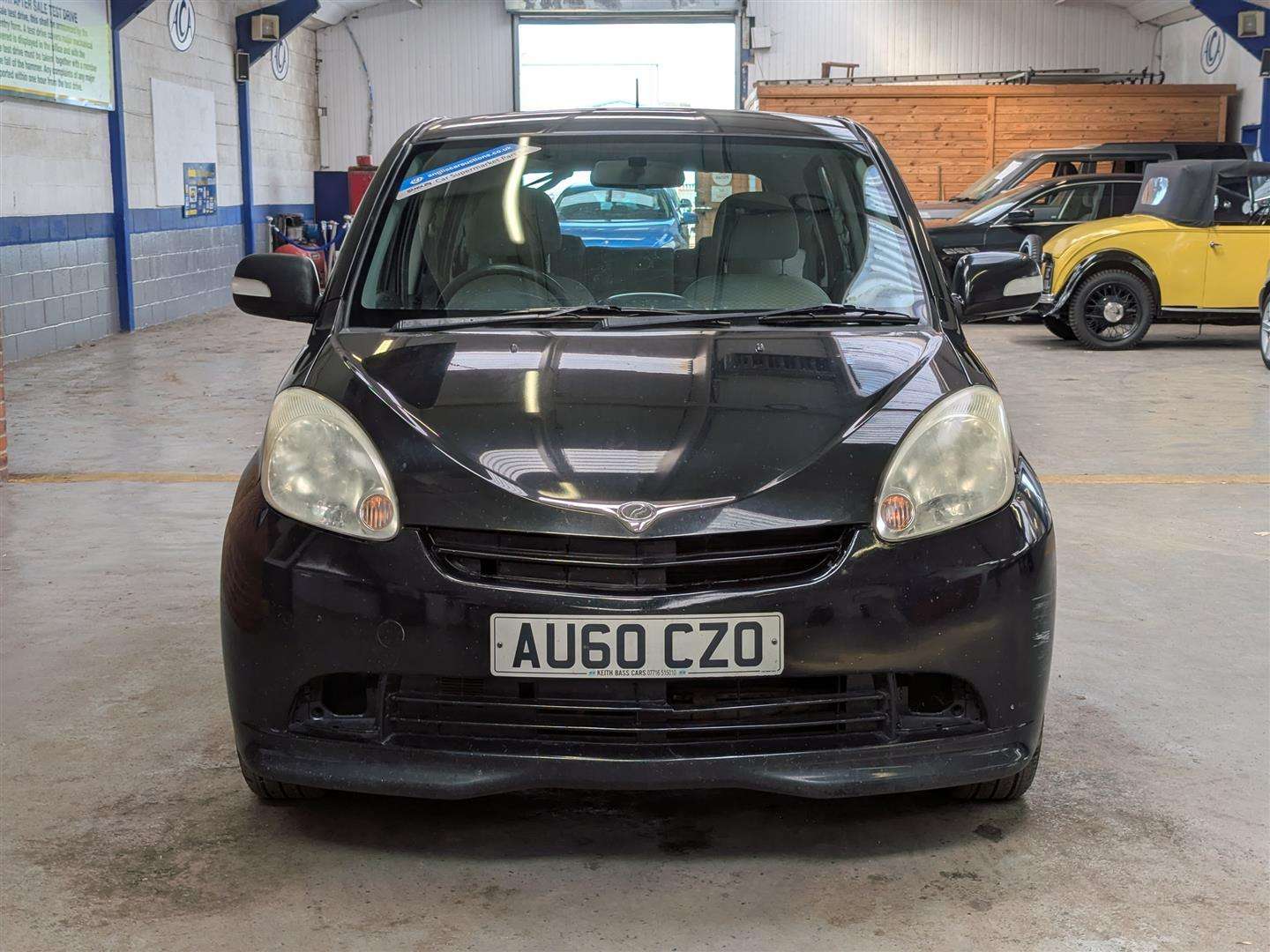 <p>2010 PERODUA MYVI SXI</p>