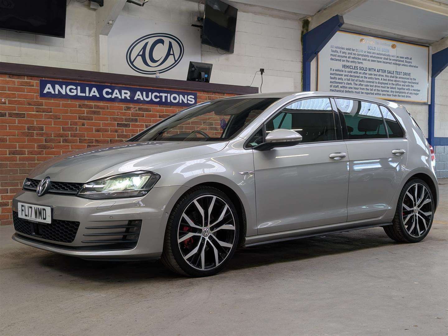 <p>2017 VOLKSWAGEN GOLF GTD S-A</p>