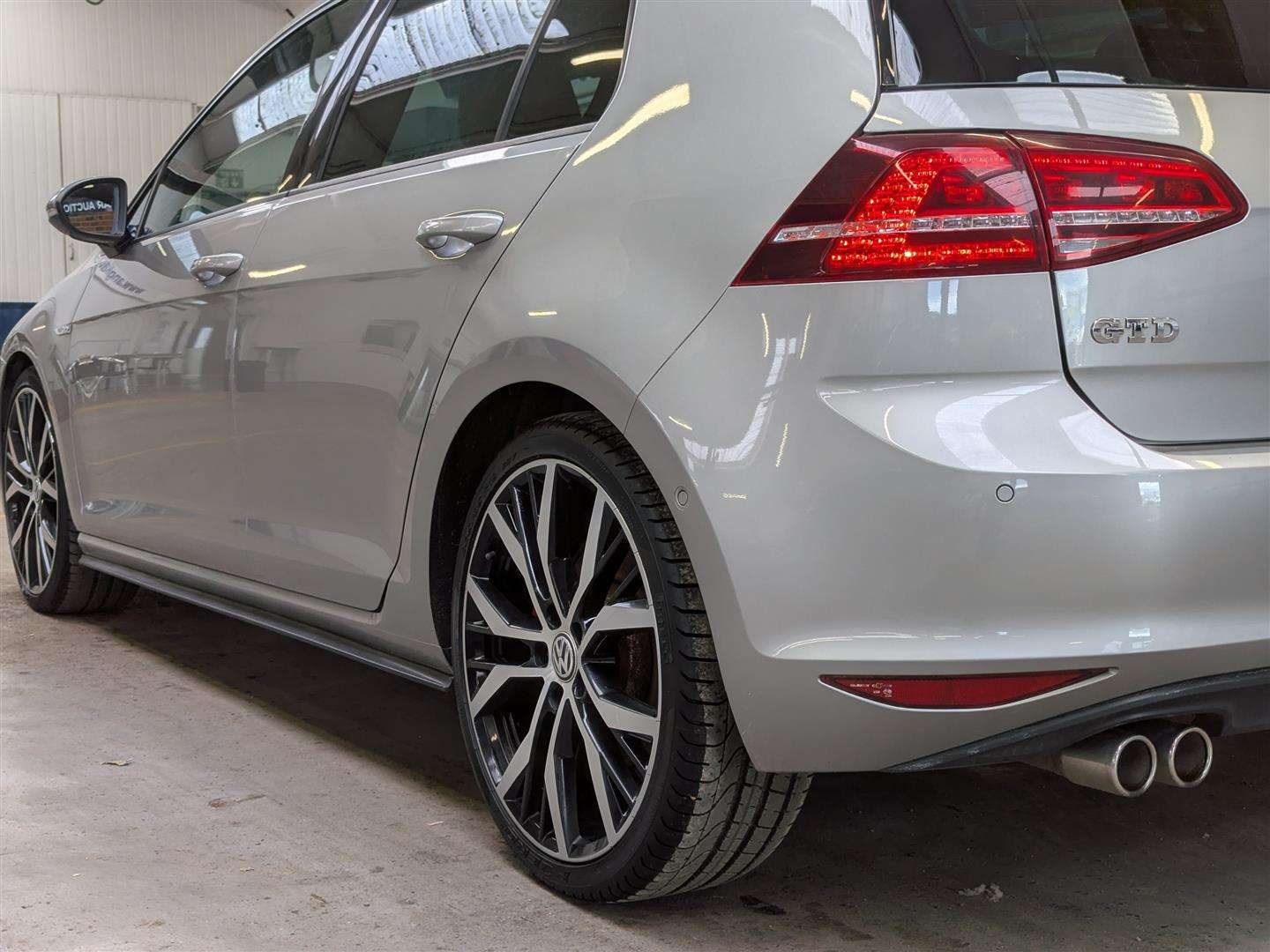 <p>2017 VOLKSWAGEN GOLF GTD S-A</p>