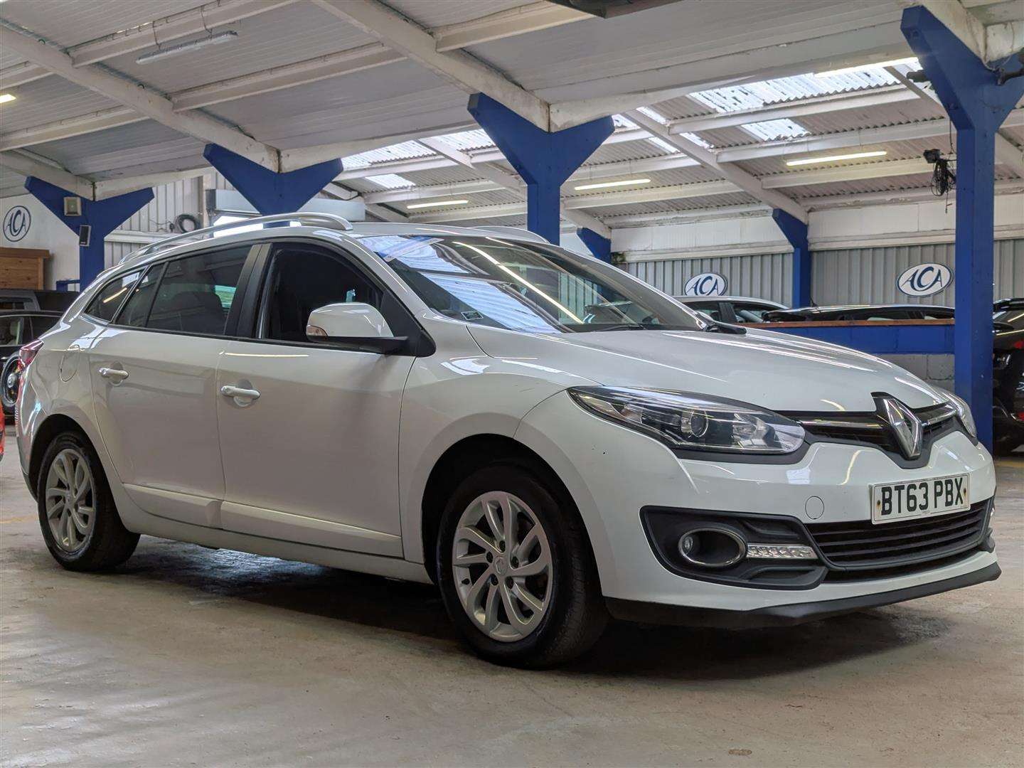 <p>2014 RENAULT MEGANE EXPR-N + ENERGY DC</p>