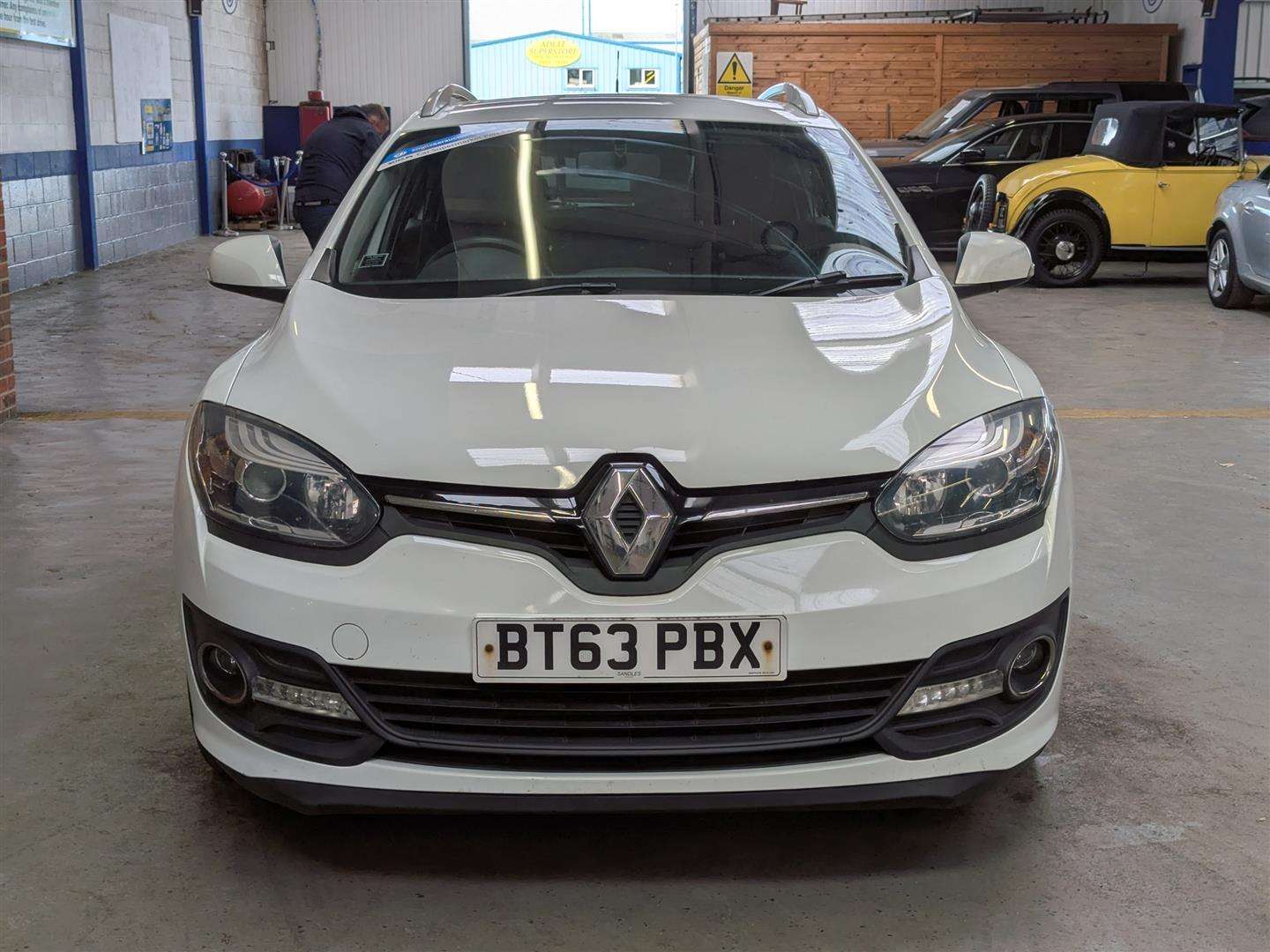 <p>2014 RENAULT MEGANE EXPR-N + ENERGY DC</p>