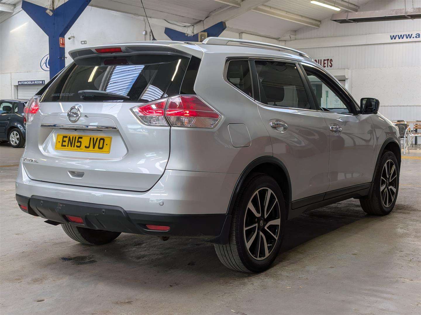 <p>2015 NISSAN X-TRAIL TEKNA DCI</p>