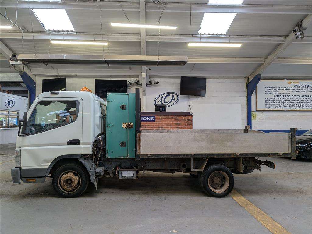 <p>2006 MITSUBISHI CANTER 35 3C13 MWB</p>