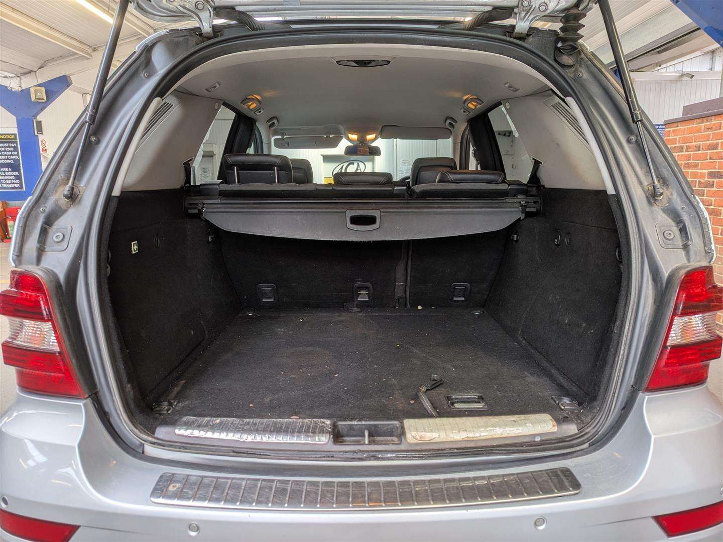 <p>2011 MERCEDES-BENZ ML350 SPT CDI BLUEEF-CY A</p>