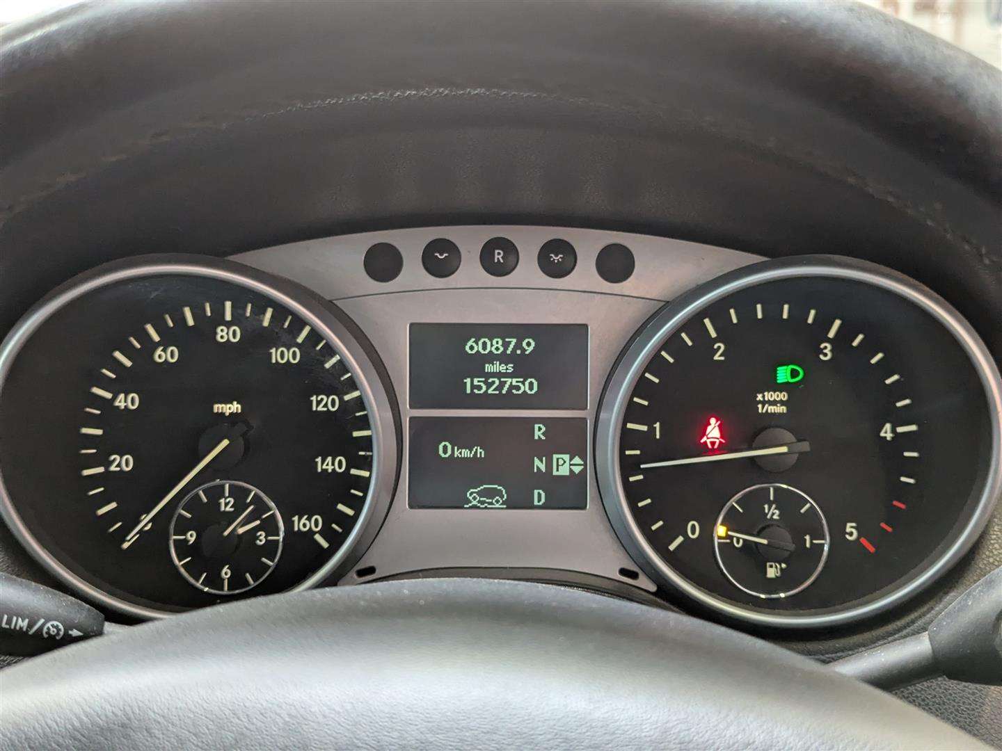 <p>2011 MERCEDES-BENZ ML350 SPT CDI BLUEEF-CY A</p>