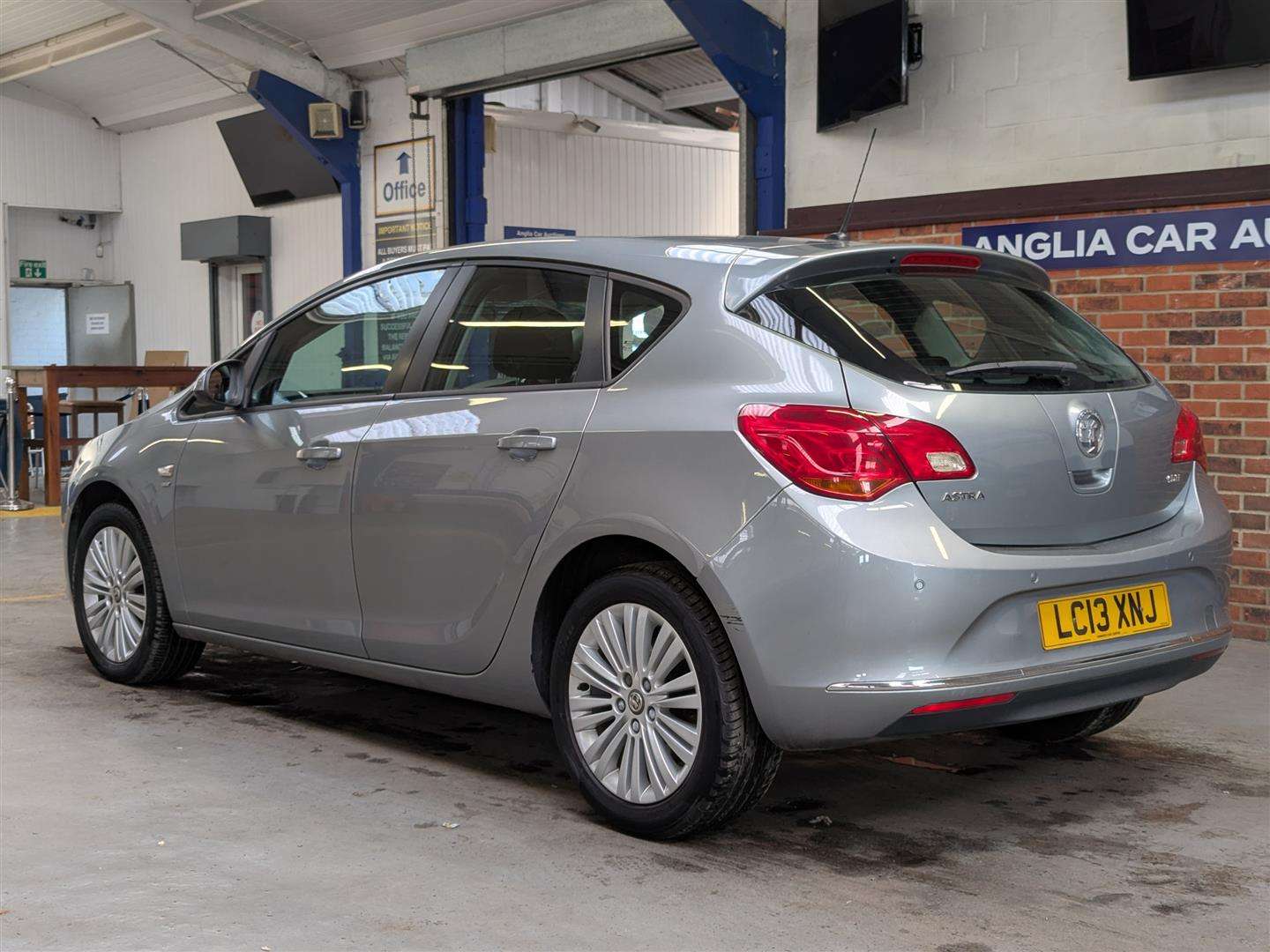 <p>2013 VAUXHALL ASTRA ENERGY CDTI</p>