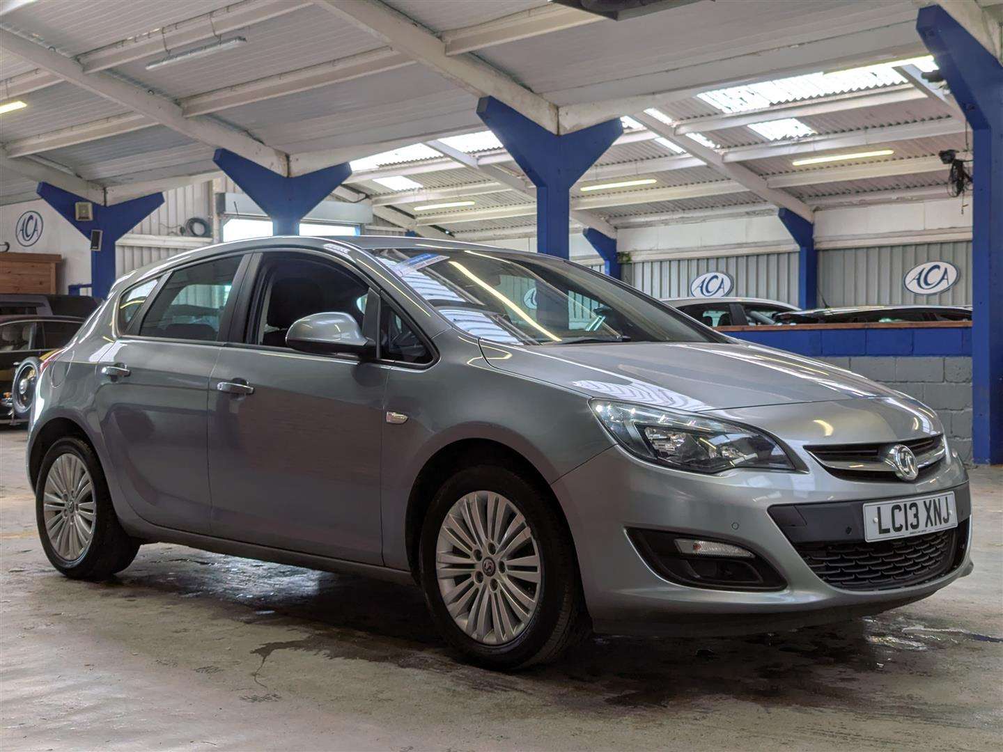<p>2013 VAUXHALL ASTRA ENERGY CDTI</p>