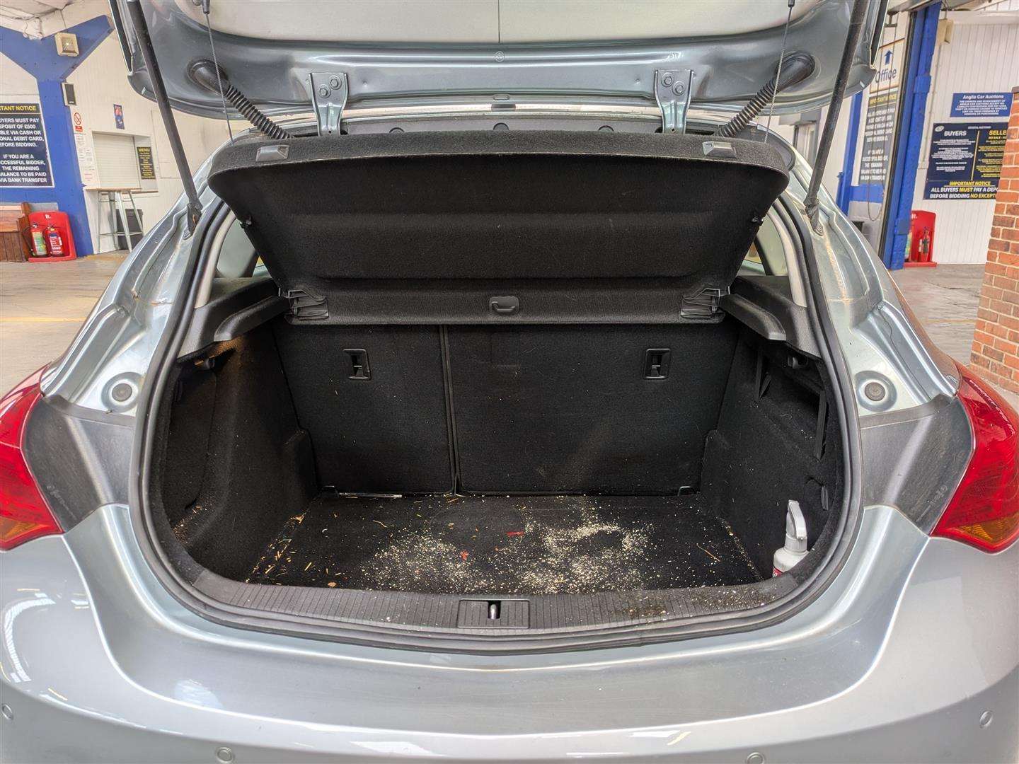 <p>2013 VAUXHALL ASTRA ENERGY CDTI</p>