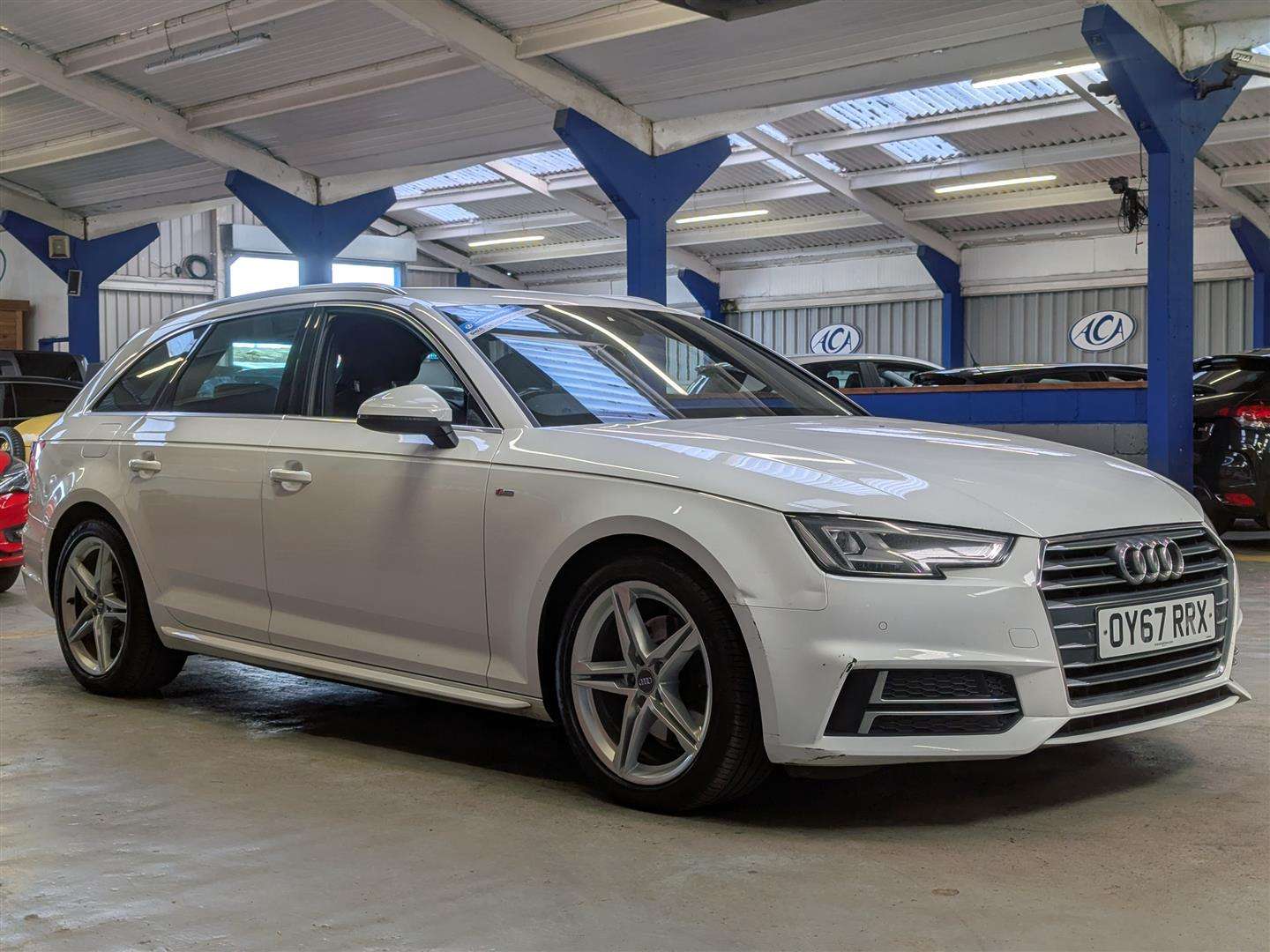 <p>2017 AUDI A4 S LINE TDI S-A</p>