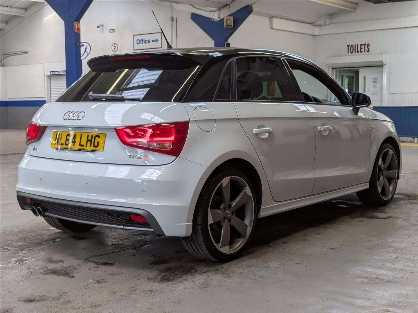 <p>2014 AUDI A1 S LINE BLACK EDITION T</p>