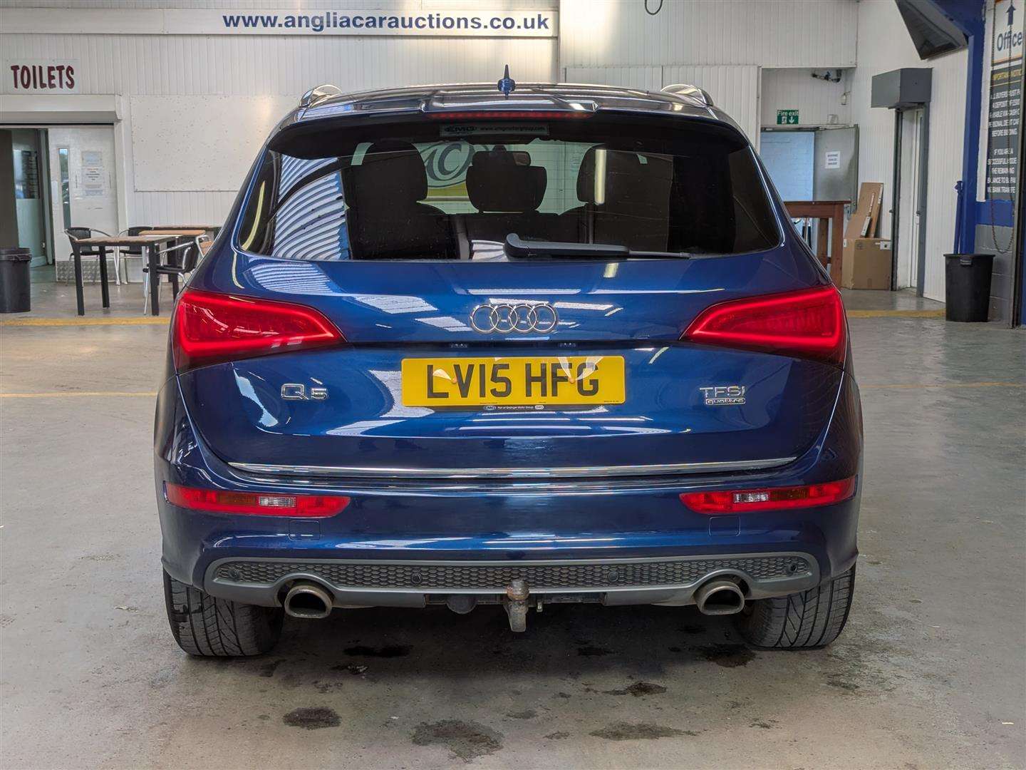 <p>2015 AUDI Q5 S LINE + TFSI QUATTRO</p>