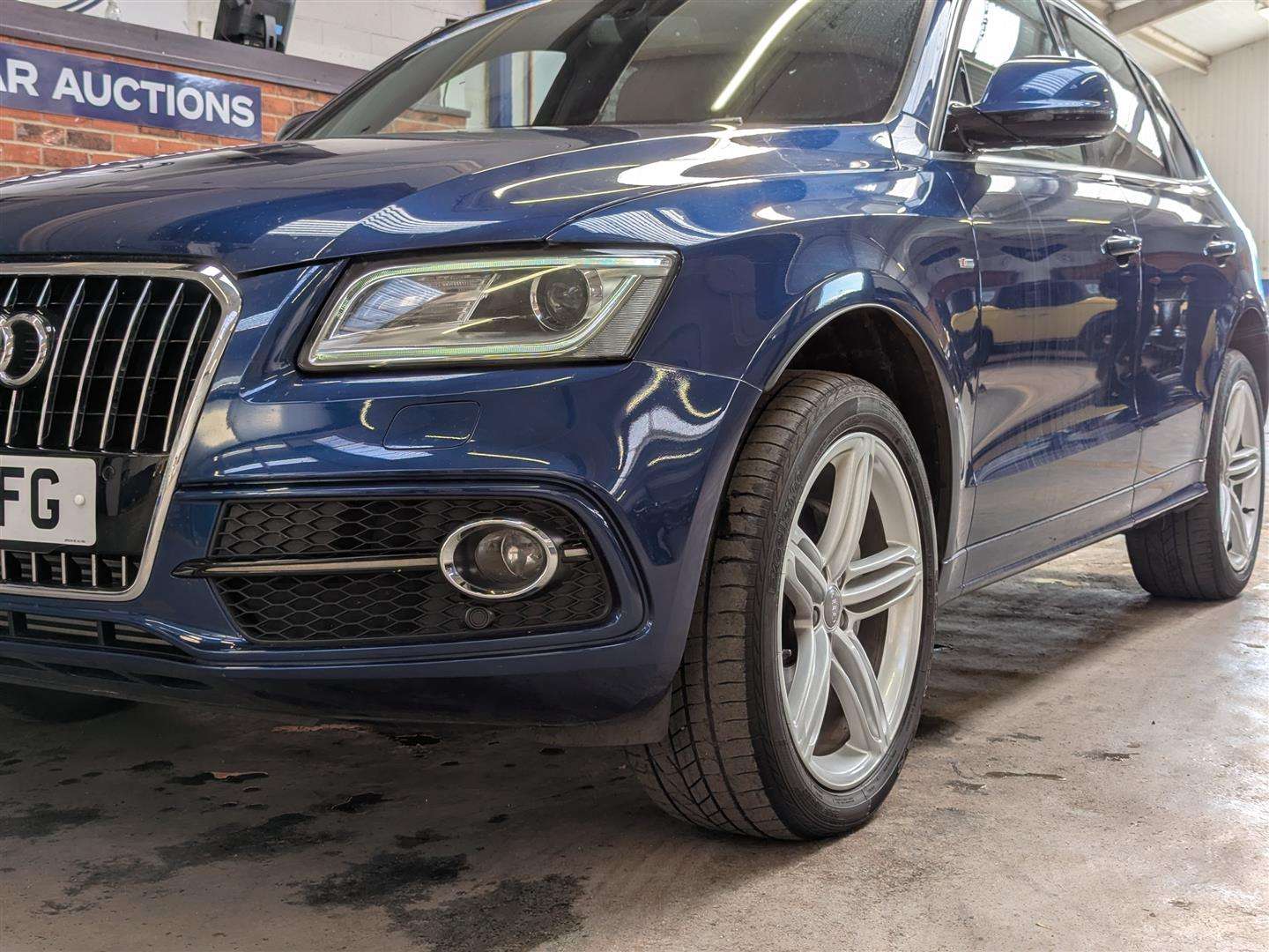 <p>2015 AUDI Q5 S LINE + TFSI QUATTRO</p>