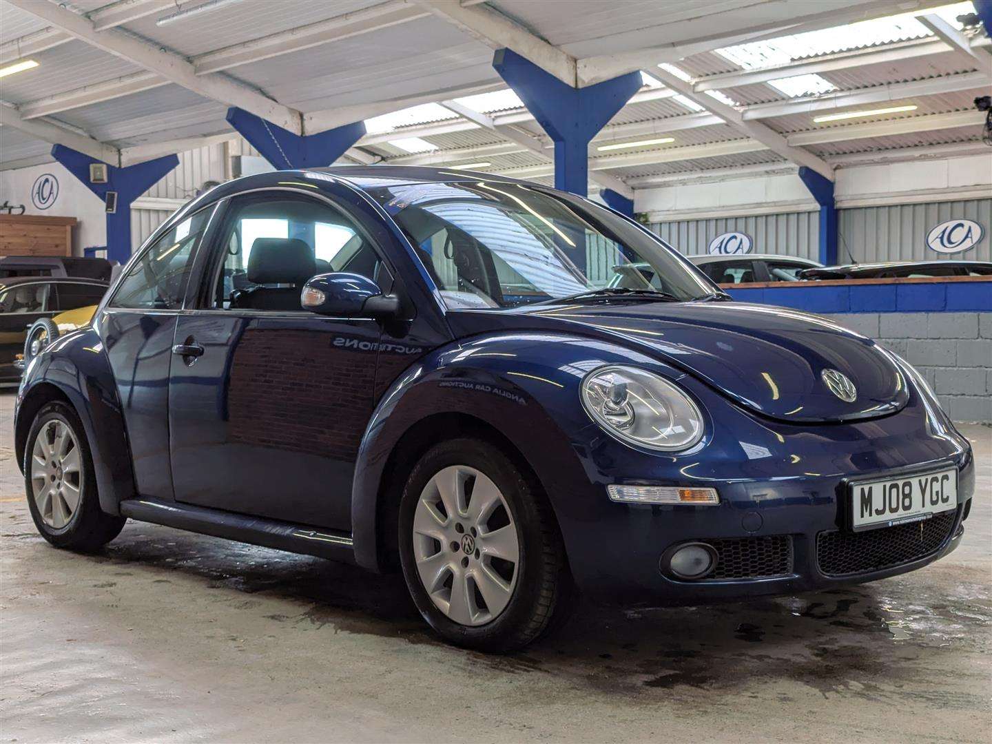 <p>2008 VOLKSWAGEN BEETLE</p>