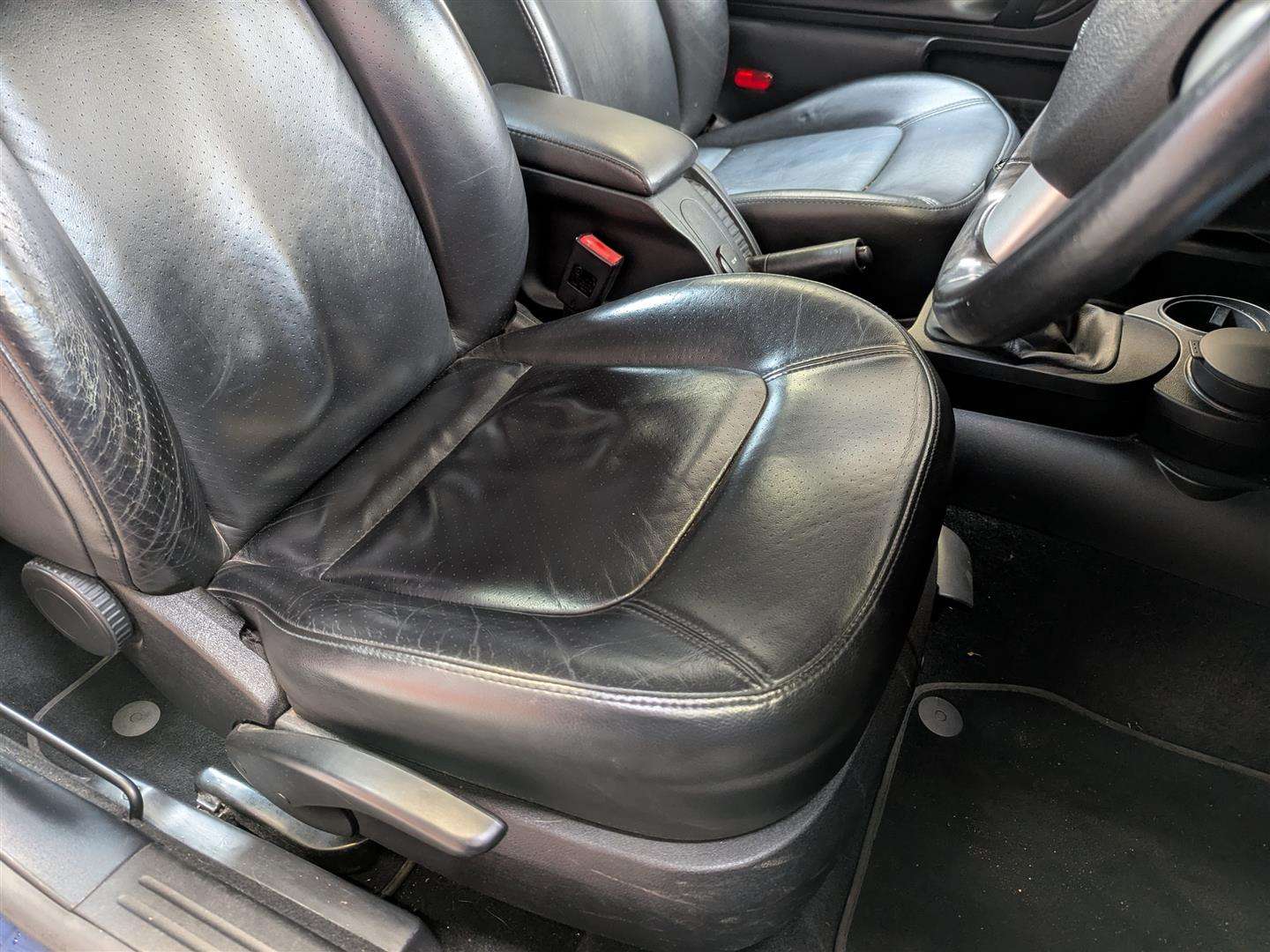 <p>2008 VOLKSWAGEN BEETLE</p>