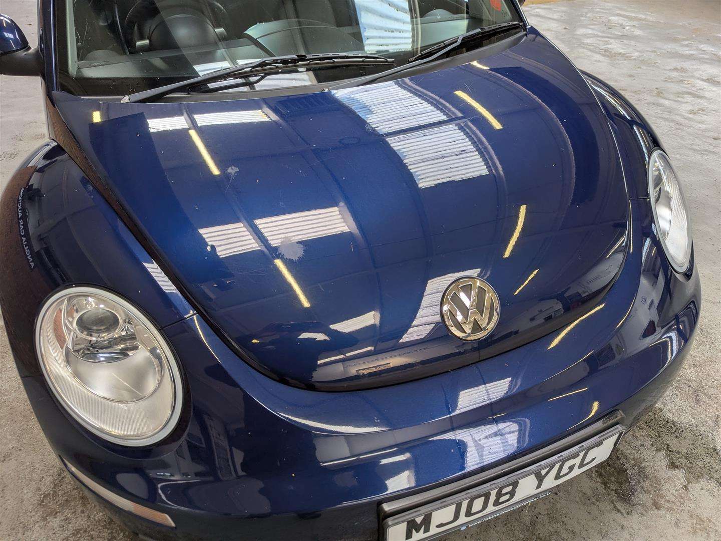 <p>2008 VOLKSWAGEN BEETLE</p>