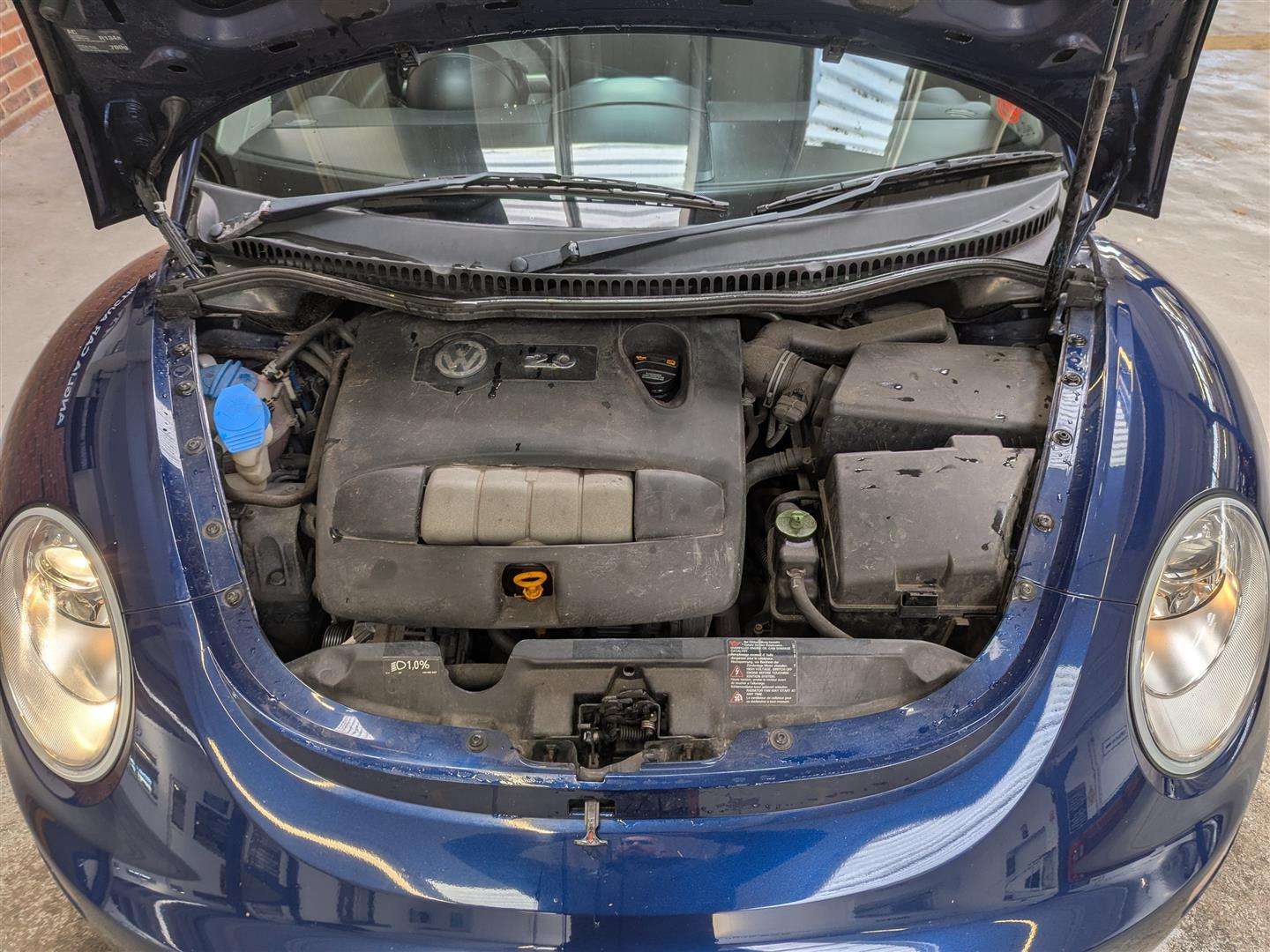 <p>2008 VOLKSWAGEN BEETLE</p>