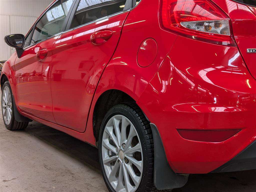 <p>2009 FORD FIESTA TITANIUM 90 TDCI</p>