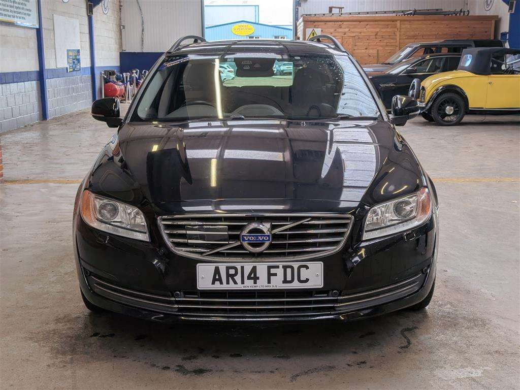 <p>2014 VOLVO V70 SE LUX T5 AUTO</p>