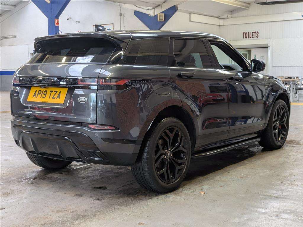 <p>2019 LAND ROVER RANGE ROVER EVOQUE R-DYN</p>