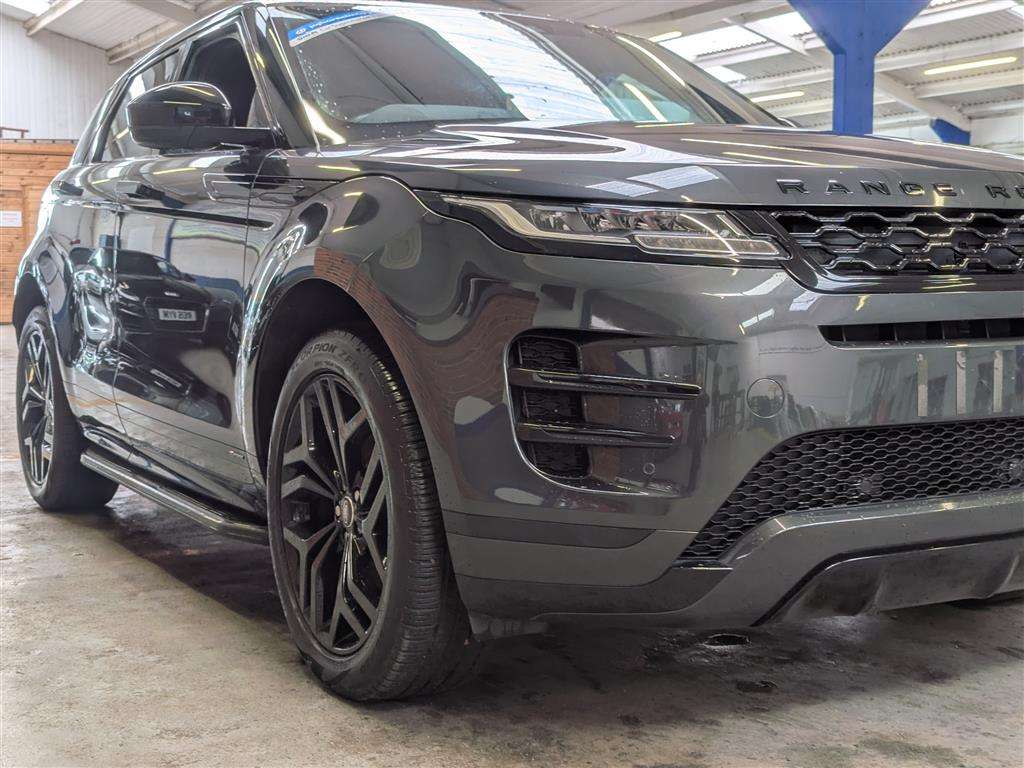 <p>2019 LAND ROVER RANGE ROVER EVOQUE R-DYN</p>