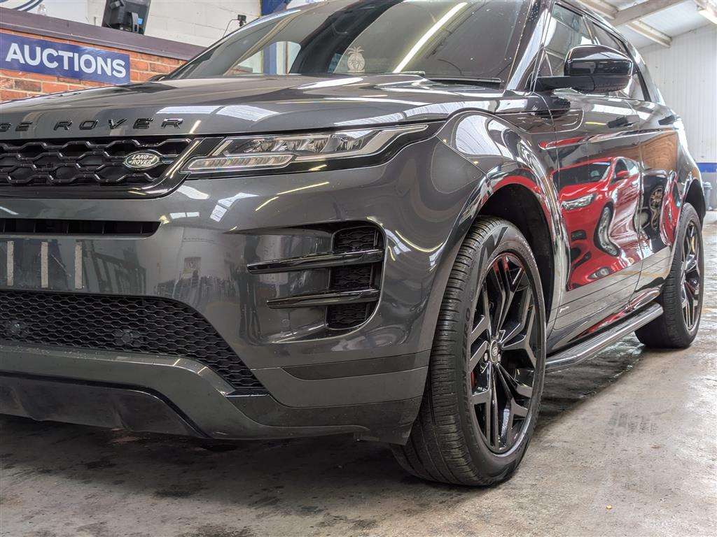 <p>2019 LAND ROVER RANGE ROVER EVOQUE R-DYN</p>