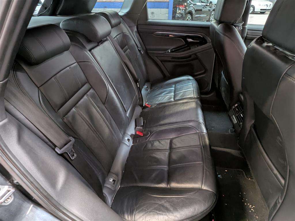 <p>2019 LAND ROVER RANGE ROVER EVOQUE R-DYN</p>