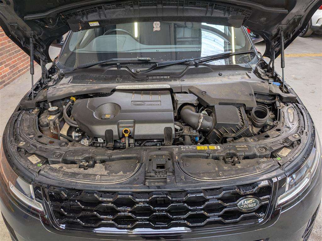 <p>2019 LAND ROVER RANGE ROVER EVOQUE R-DYN</p>