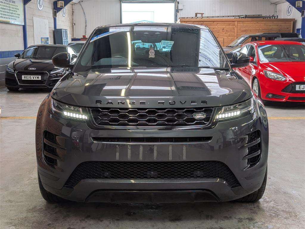 <p>2019 LAND ROVER RANGE ROVER EVOQUE R-DYN</p>