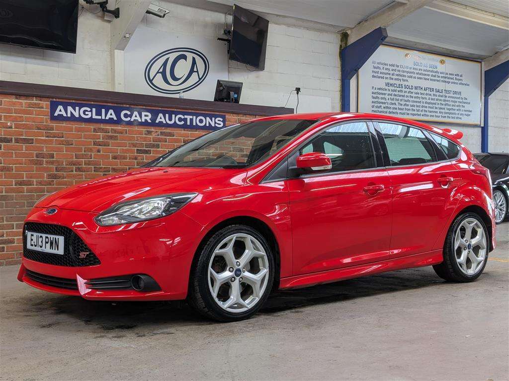 <p>2013 FORD FOCUS ST-2 TURBO</p>