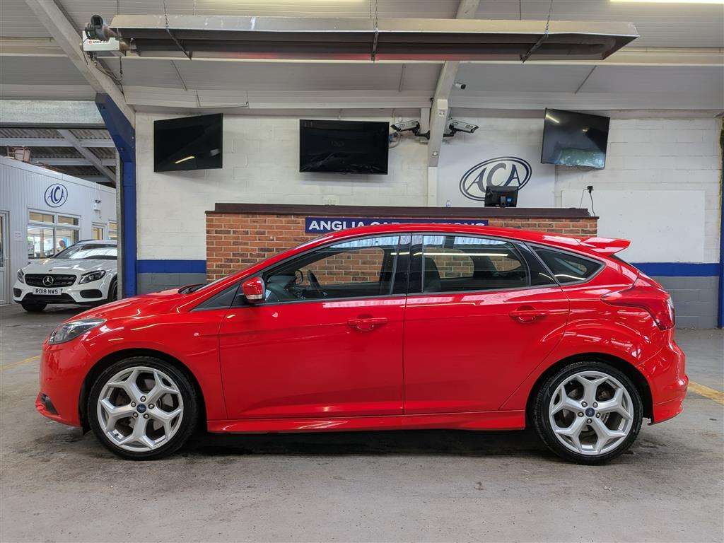 <p>2013 FORD FOCUS ST-2 TURBO</p>