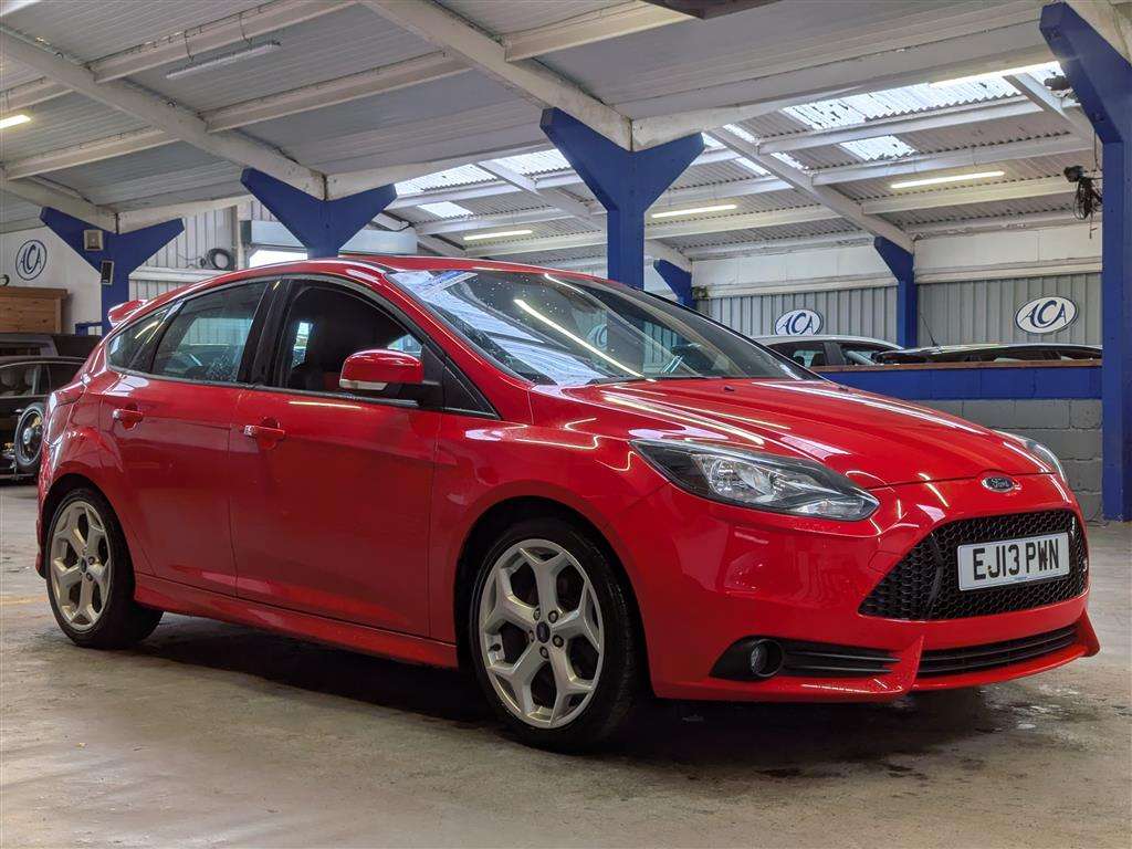 <p>2013 FORD FOCUS ST-2 TURBO</p>