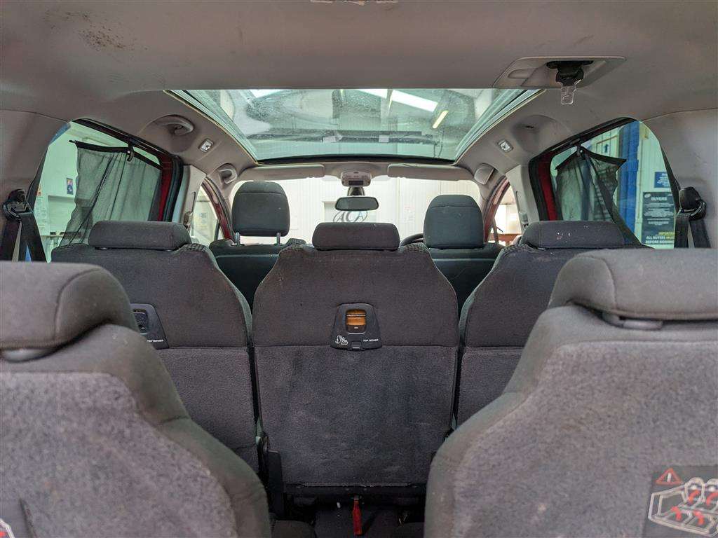 <p>2012 PEUGEOT 5008 ALLURE E-HDI S-A</p>