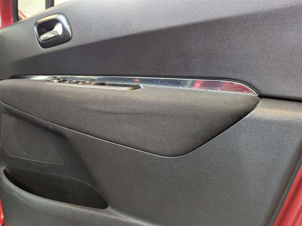 <p>2012 PEUGEOT 5008 ALLURE E-HDI S-A</p>
