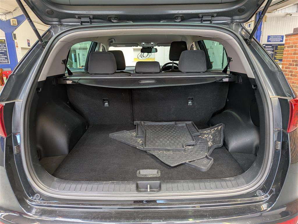 <p>2016 KIA SPORTAGE 2 ISG</p>