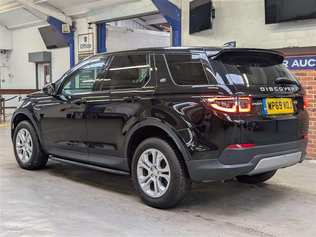 <p>2019 LAND ROVER DISCOVERY SPORT S D AUTO</p>