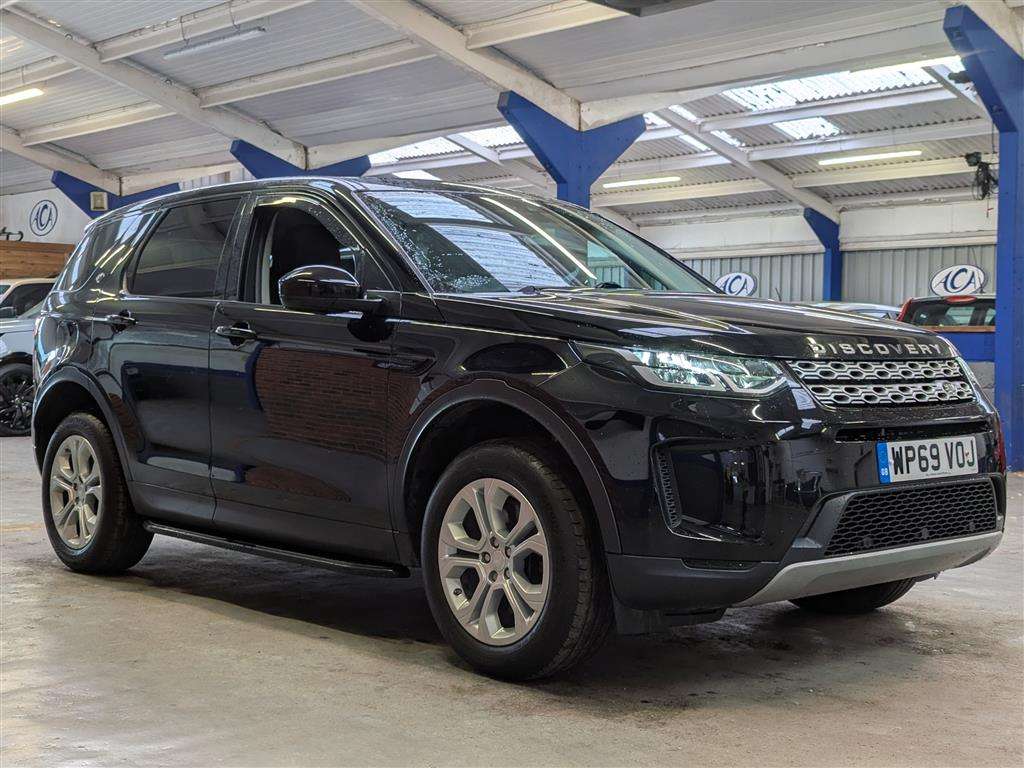 <p>2019 LAND ROVER DISCOVERY SPORT S D AUTO</p>