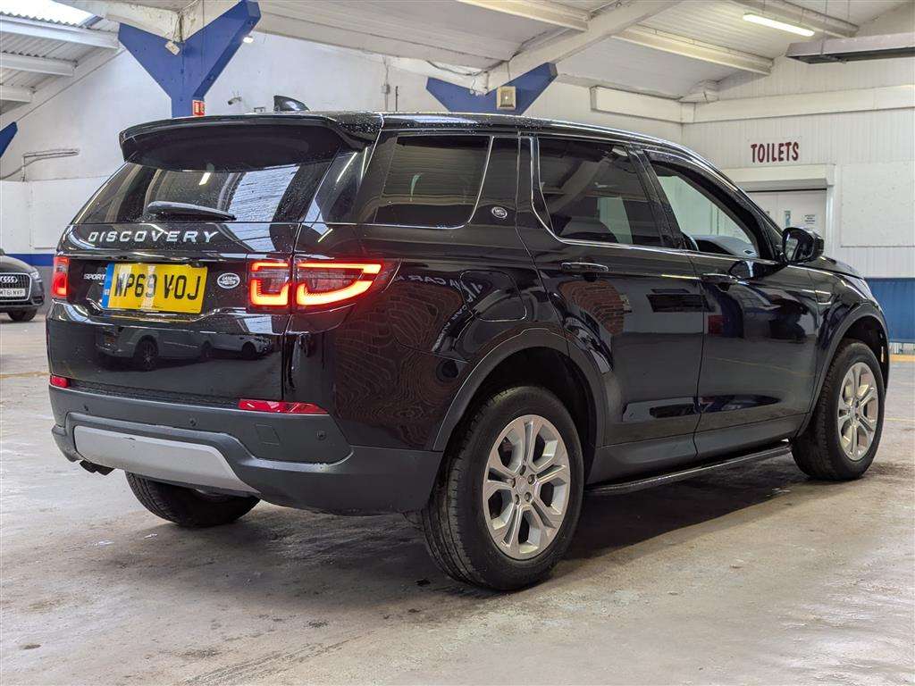 <p>2019 LAND ROVER DISCOVERY SPORT S D AUTO</p>