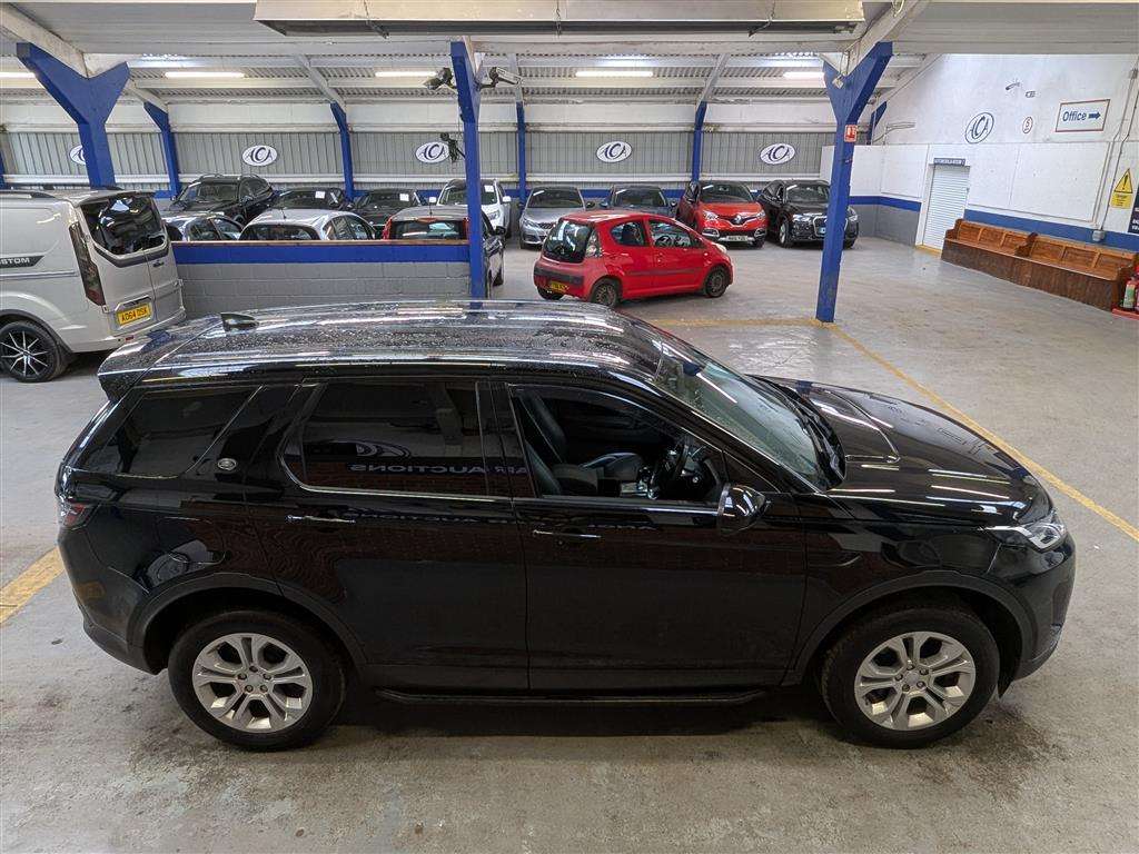 <p>2019 LAND ROVER DISCOVERY SPORT S D AUTO</p>