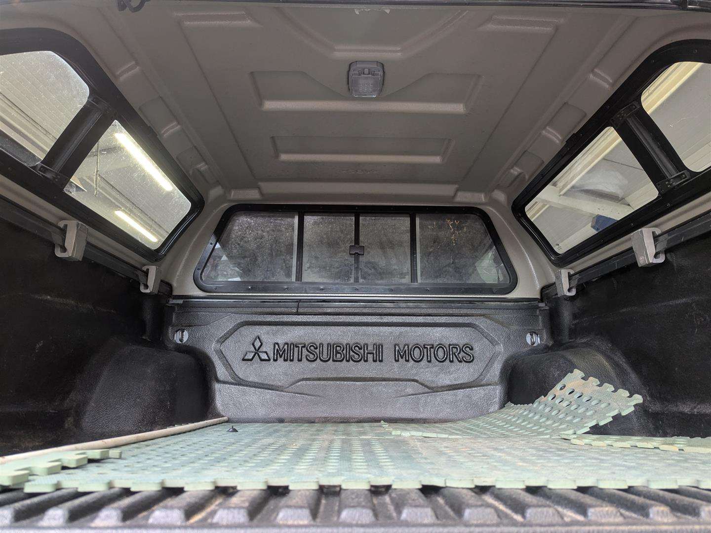 <p>2018 MITSUBISHI L200 BARBARIAN DI-D</p>