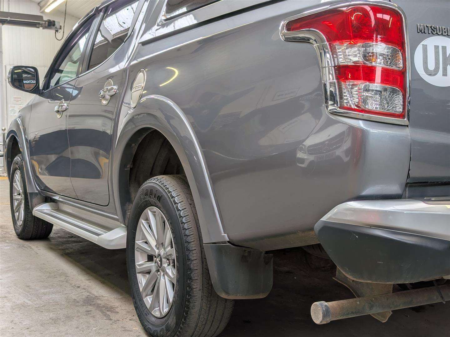 <p>2018 MITSUBISHI L200 BARBARIAN DI-D</p>