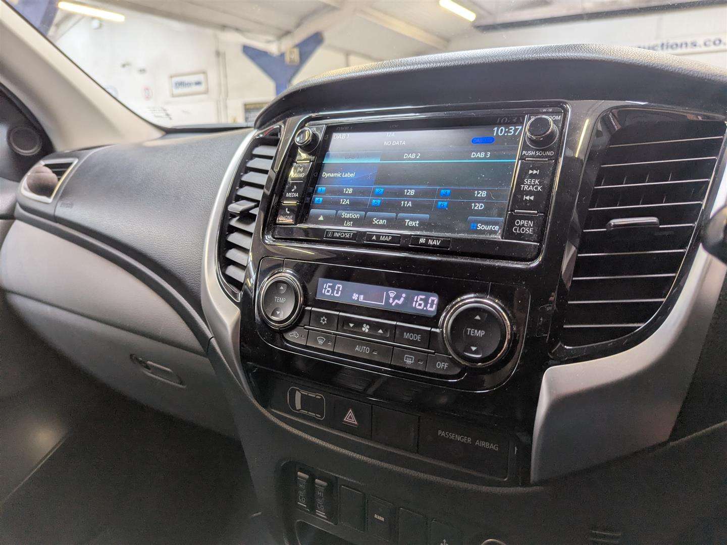 <p>2018 MITSUBISHI L200 BARBARIAN DI-D</p>