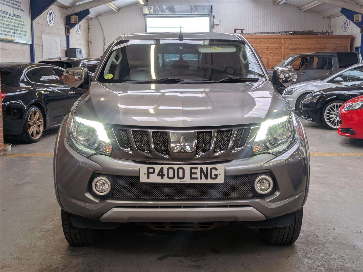 <p>2018 MITSUBISHI L200 BARBARIAN DI-D</p>