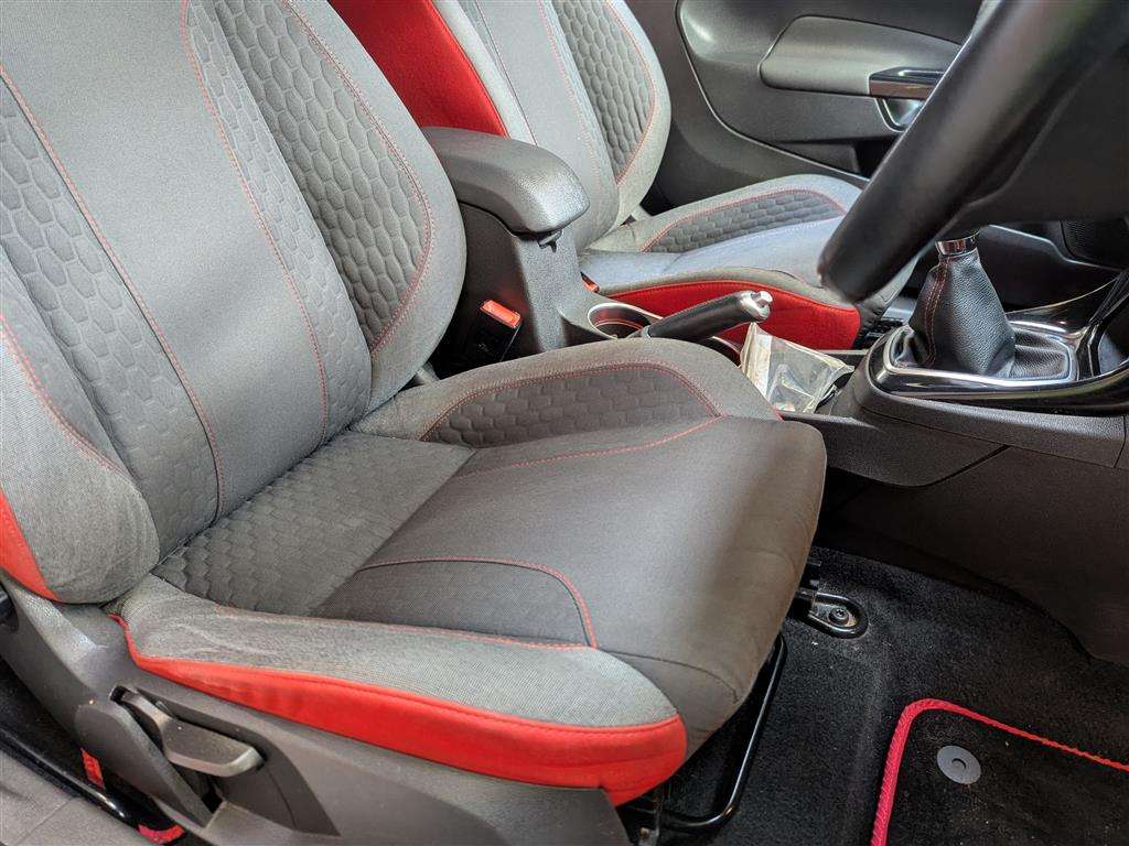 <p>2016 FORD FIESTA ZETEC S BLACK EDIT</p>