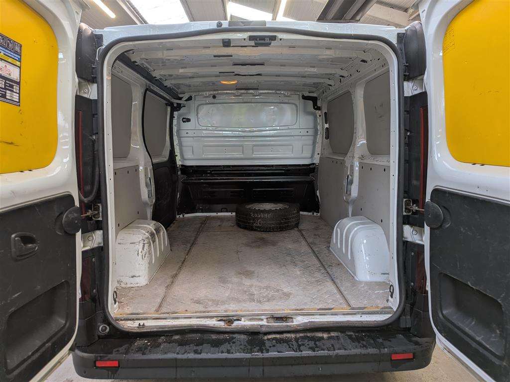 <p>2019 VAUXHALL VIVARO 2900 CDTI</p>