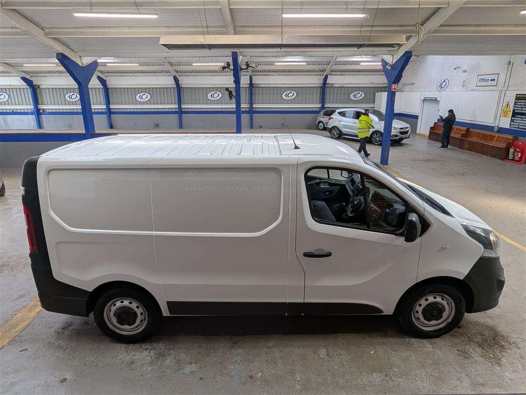 <p>2019 VAUXHALL VIVARO 2900 CDTI</p>